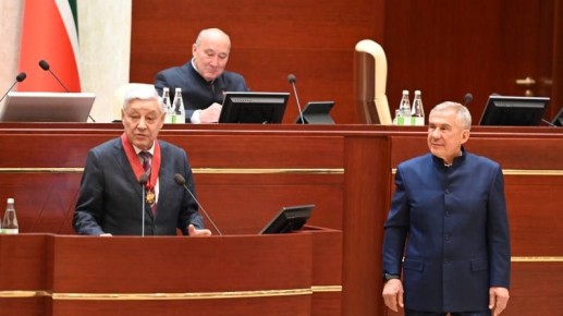 Рустам Минниханов вручил Фариду Мухаметшину орден «За заслуги перед Отечеством» II степени