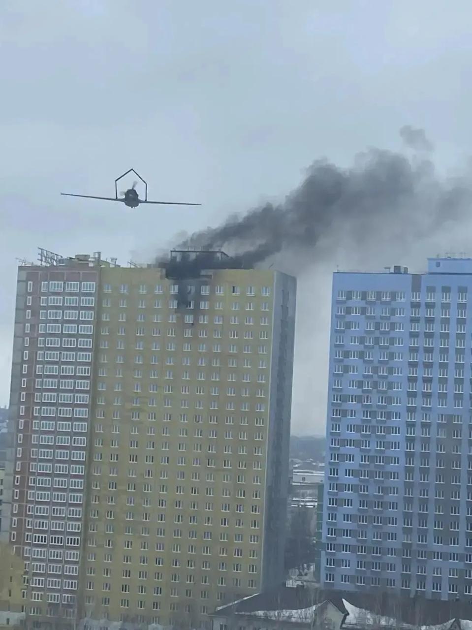 Ночью была очень массированная атака украинских беспилотников в направлении российской территории Ночью была очень массированная атака украинских беспилотников в направлении российской территории