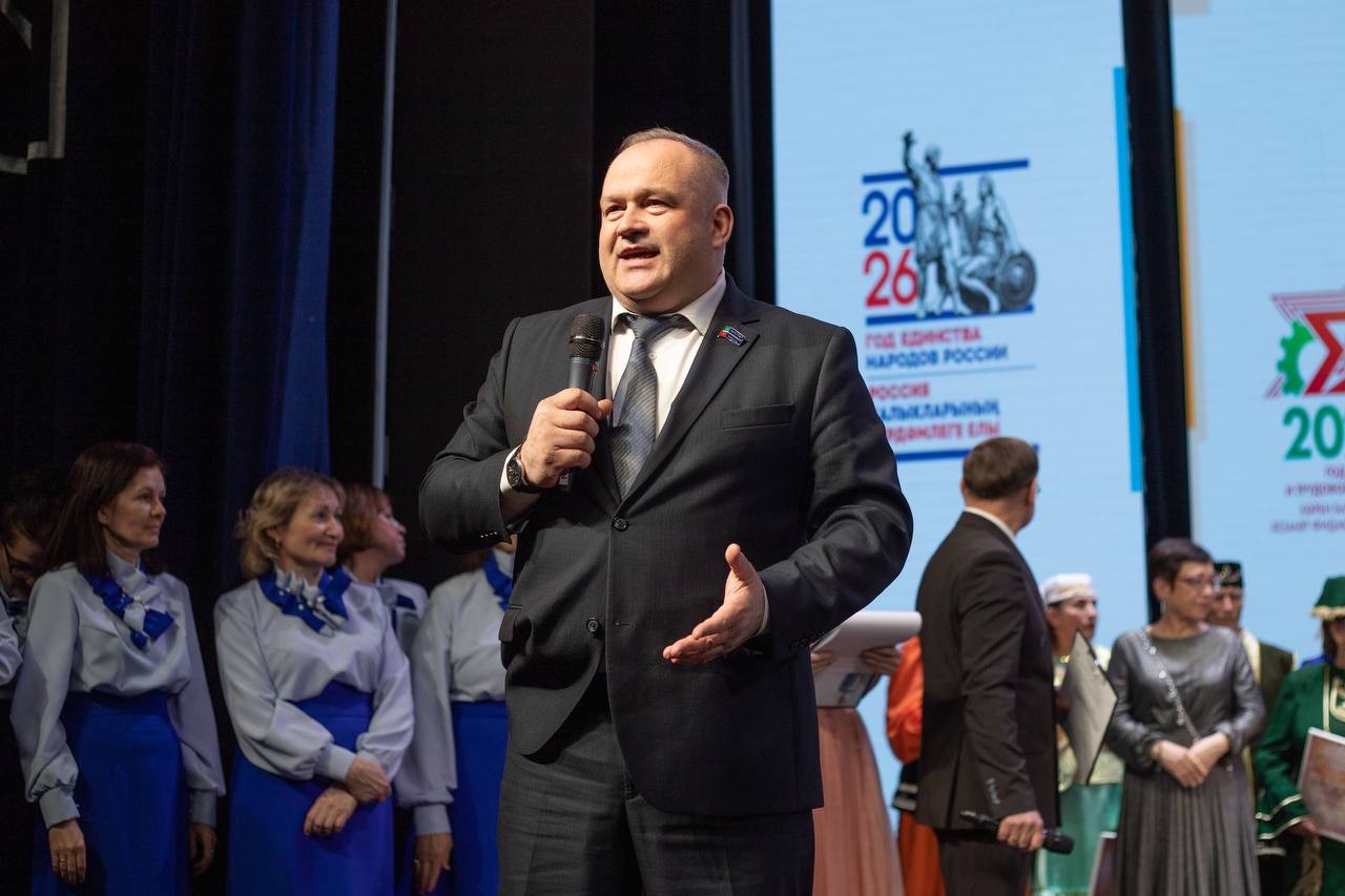 Праздник музыки и поэзии «Балкыш» собрал сотни нижнекамцев старшего поколения Праздник музыки и поэзии «Балкыш» собрал сотни нижнекамцев старшего поколения