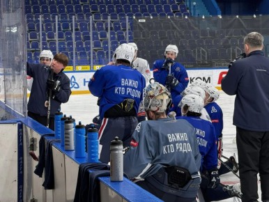 «Нефтехимик» проводит открытую тренировку перед стартом игр плей-офф