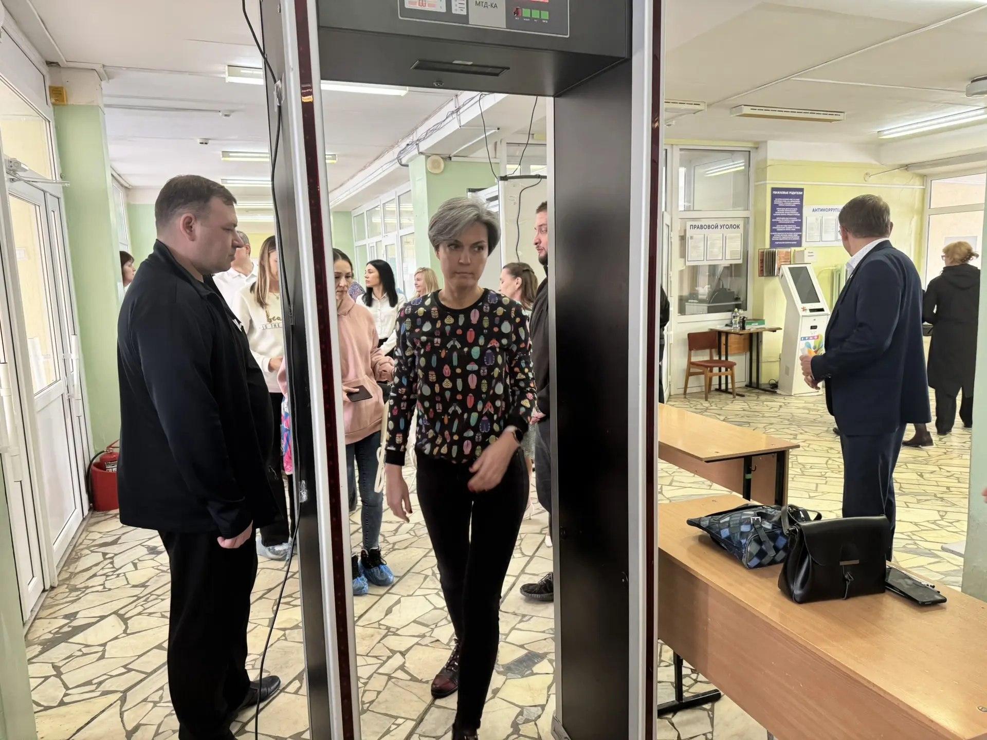 Сегодня пробный ЕГЭ и ОГЭ по русскому языку сдают нижнекамские выпускники Сегодня пробный ЕГЭ и ОГЭ по русскому языку сдают нижнекамские выпускники