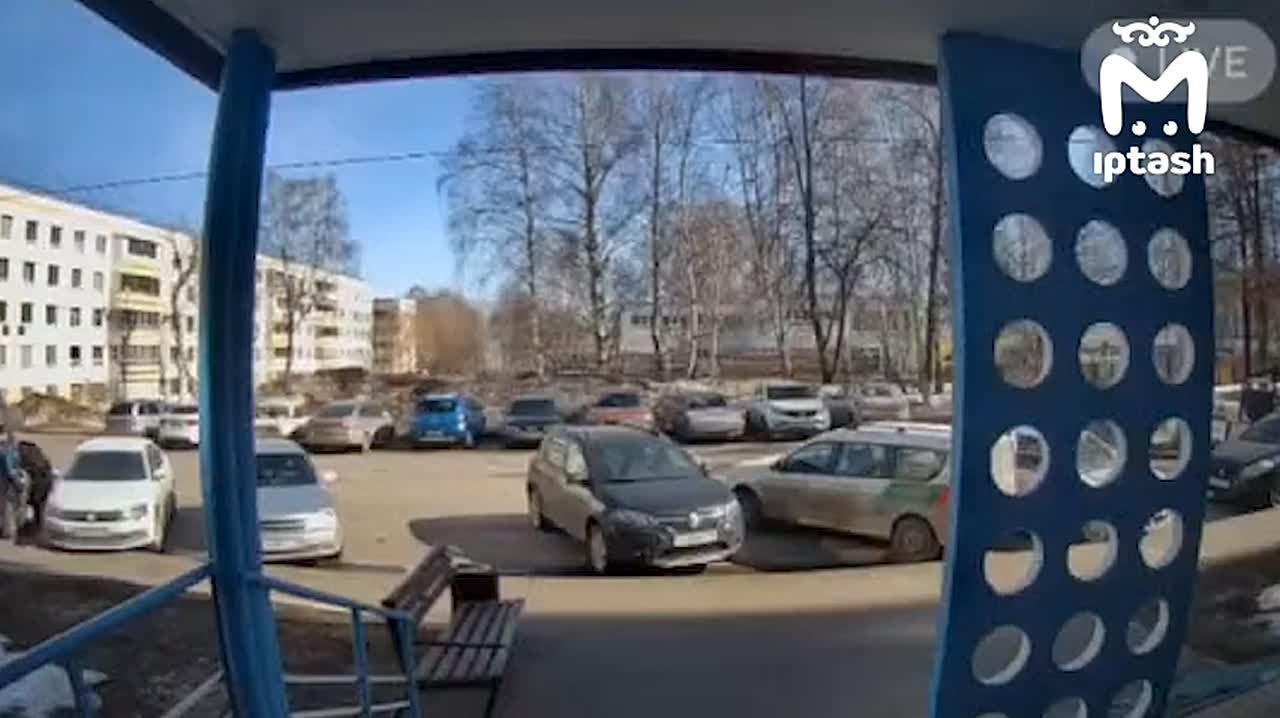 Звук взрыва с домофона в районе промзоны в Нижнекамске