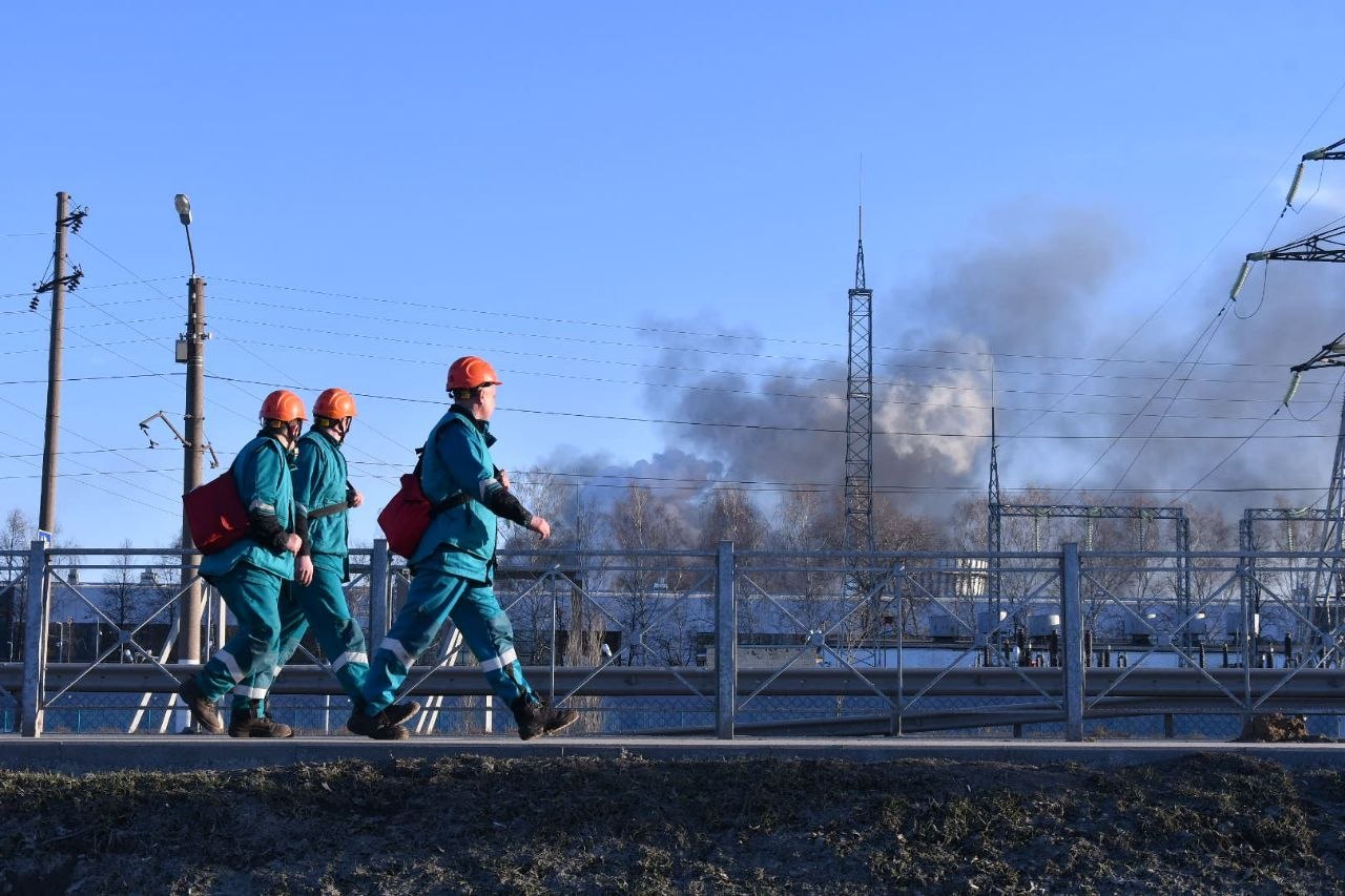 Пожар в Нижнекамске стал крупнейшим по числу пострадавших на промпредприятиях РФ за последние годы, пишет ТАСС