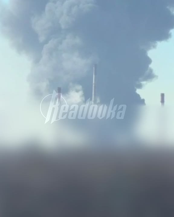 Взрыв прогремел в Нижнекамске — в промзоне начался пожар