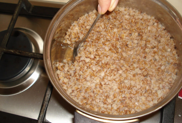 Как варить гречку правильно: 3 известные ошибки, которые снижают её пользу