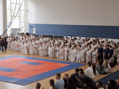 В Нижнекамске проходит республиканский турнир по киокусинкай