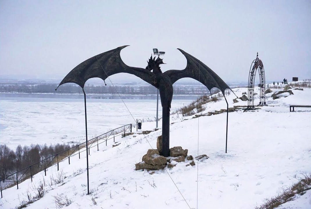 Елабуга. Этот город, тысячелетие которого было отпраздновано в 2007 году, прекрасно отражает атмосферу дореволюционной России: теплую атмосферу торгового городка Елабуга. Этот город, тысячелетие которого было отпраздновано в 2007 году, прекрасно отражает атмосферу дореволюционной России: теплую атмосферу торгового городка