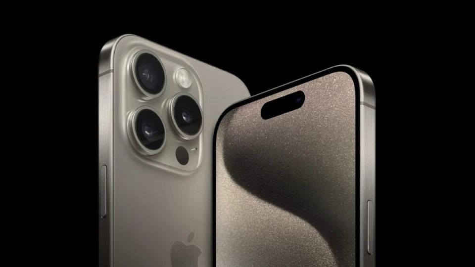 ������� � Android �� iPhone 15: ������� � ������