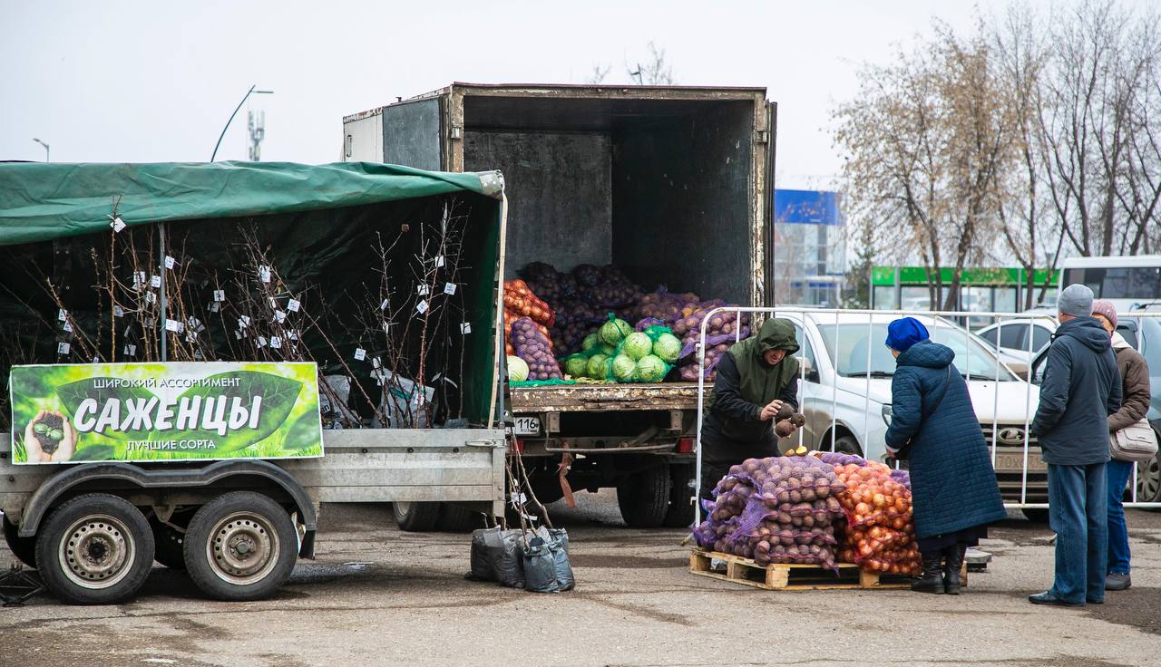 В Нижнекамске продолжается сезон весенних сельскохозяйственных ярмарок В Нижнекамске продолжается сезон весенних сельскохозяйственных ярмарок