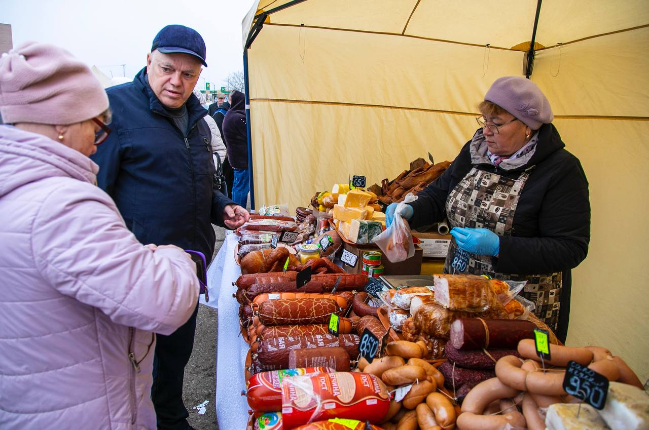 В Нижнекамске продолжается сезон весенних сельскохозяйственных ярмарок В Нижнекамске продолжается сезон весенних сельскохозяйственных ярмарок