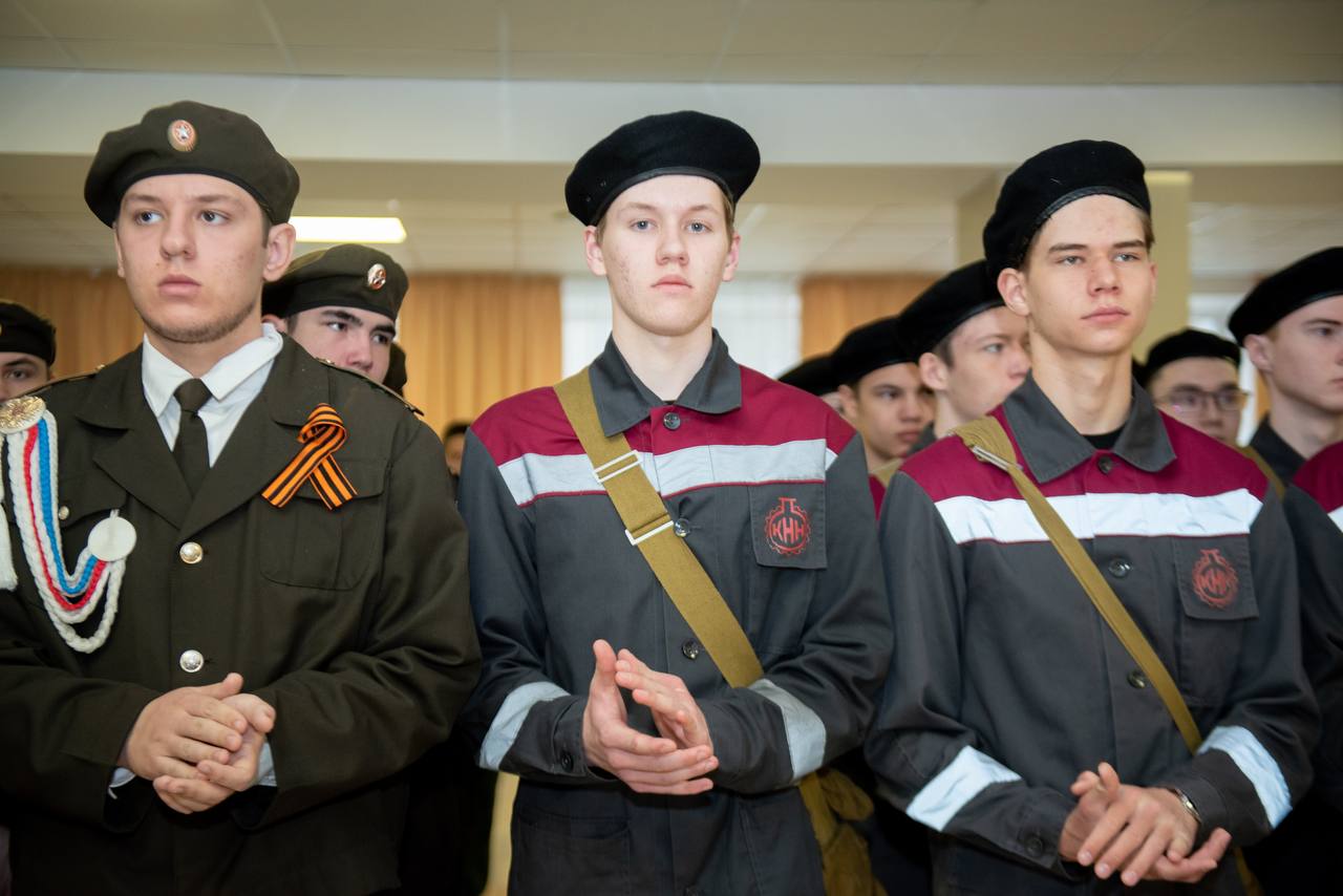 В Татарстанском кадетском корпусе ПФО им. Героя Советского Союза Гани Сафиуллина состоялся муниципальный этап военнопатриотической игры «Зарница 2.0» для старшей возрастной категории — школьников и студентов в возрасте от 14... В Татарстанском кадетском корпусе ПФО им. Героя Советского Союза Гани Сафиуллина состоялся муниципальный этап военнопатриотической игры «Зарница 2.0» для старшей возрастной категории — школьников и студентов в возрасте от 14...