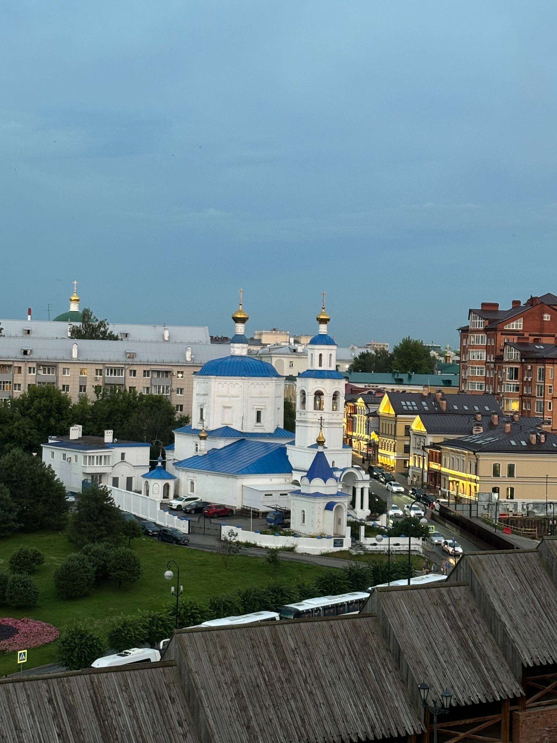 Со светлой Пасхой. Мэр Казани Ильсур Метшин поздравляет православных горожан: «На протяжении двух тысячелетий этот праздник олицетворяет собой духовное возрождение и обновление, наполняя сердца людей надеждой на лучшее... Со светлой Пасхой. Мэр Казани Ильсур Метшин поздравляет православных горожан: «На протяжении двух тысячелетий этот праздник олицетворяет собой духовное возрождение и обновление, наполняя сердца людей надеждой на лучшее...