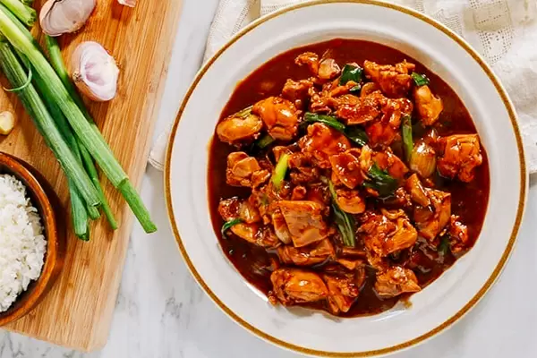 Искусство имбирной курицы: вкусный взгляд на китайскую кухню