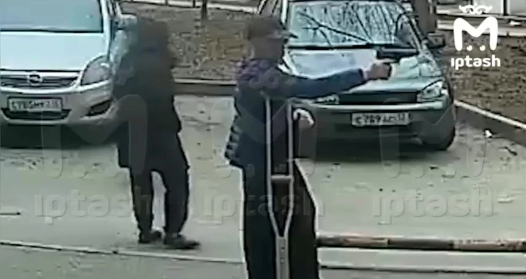 На мужчину, стрелявшего в детей в Казани, возбудили уголовное дело