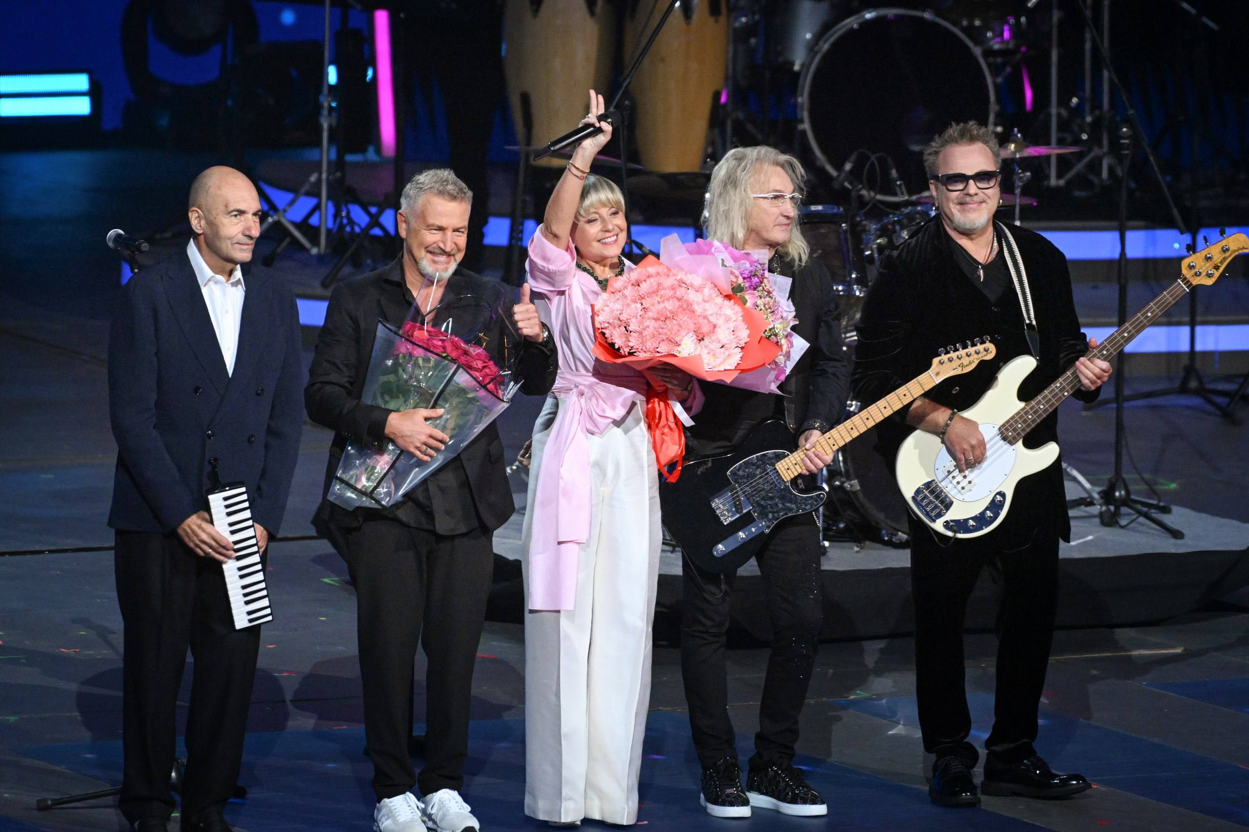 Казань снова на волне. На «Новой волне»! В этом году международный конкурс молодых исполнителей популярной музыки второй раз пройдет в нашем городе Казань снова на волне. На «Новой волне»! В этом году международный конкурс молодых исполнителей популярной музыки второй раз пройдет в нашем городе