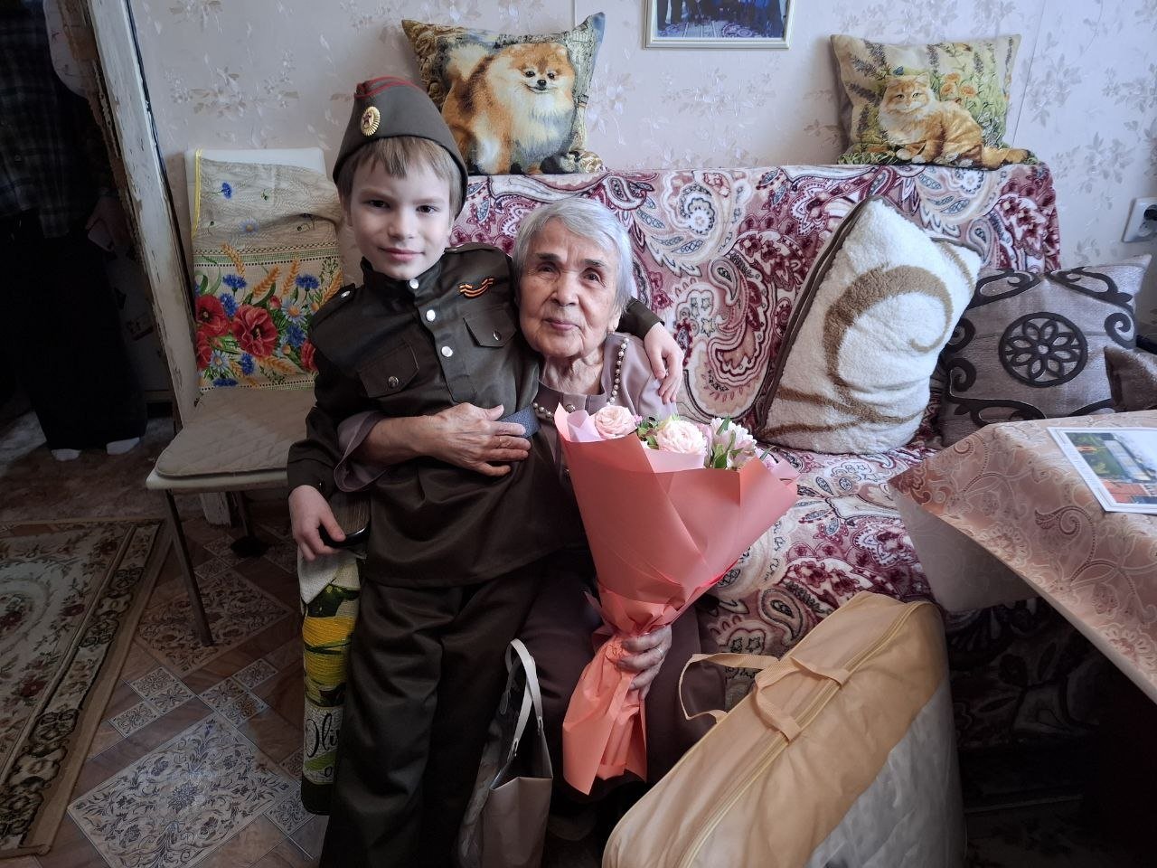 Сегодня ветеран Великой Отечественной войны, жительница блокадного Ленинграда Рукия Сахабутдинова празднует 95-летний юбилей Сегодня ветеран Великой Отечественной войны, жительница блокадного Ленинграда Рукия Сахабутдинова празднует 95-летний юбилей