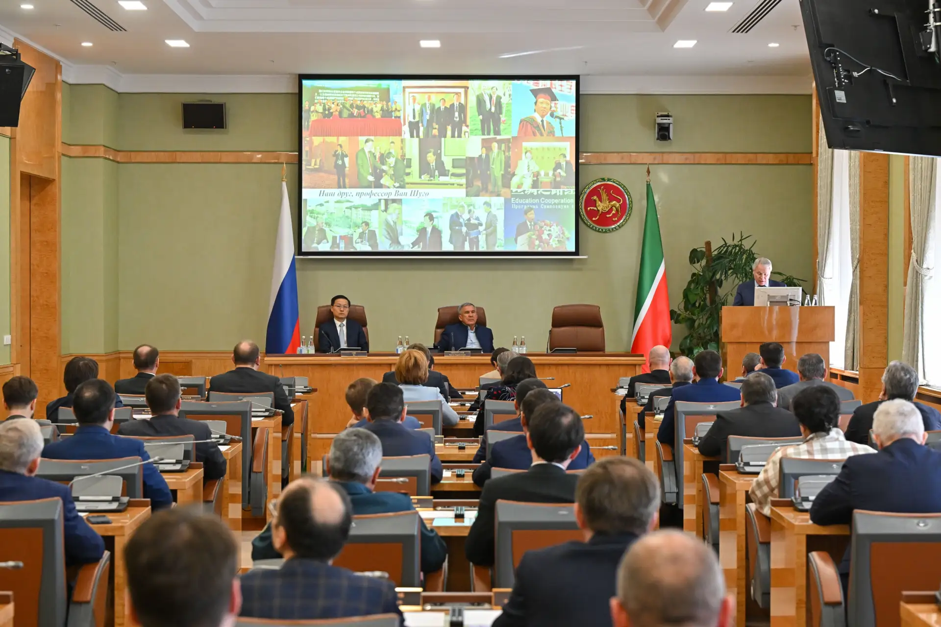 Рустам Минниханов провел заседание республиканского оргкомитета по подготовке XV Форума технических университетов России и Китая Рустам Минниханов провел заседание республиканского оргкомитета по подготовке XV Форума технических университетов России и Китая