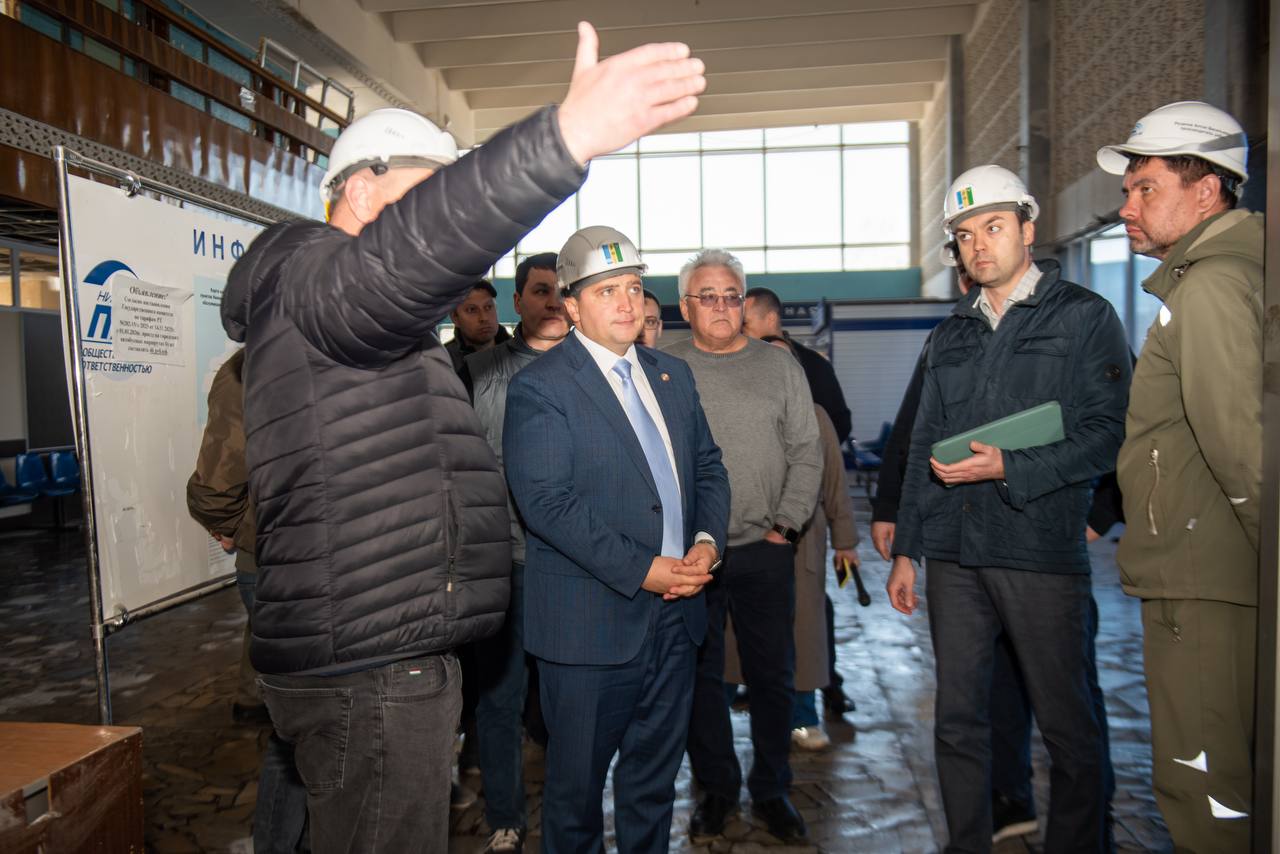Провёл рабочий объезд объектов, где сегодня ведутся ремонтные и строительные работы в рамках плана к 60-летию города Провёл рабочий объезд объектов, где сегодня ведутся ремонтные и строительные работы в рамках плана к 60-летию города