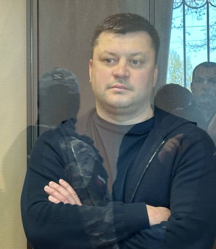 Мэру Уфы Ратмиру Мавлиеву изменили меру пресечения — его отправили под домашний арест на два месяца