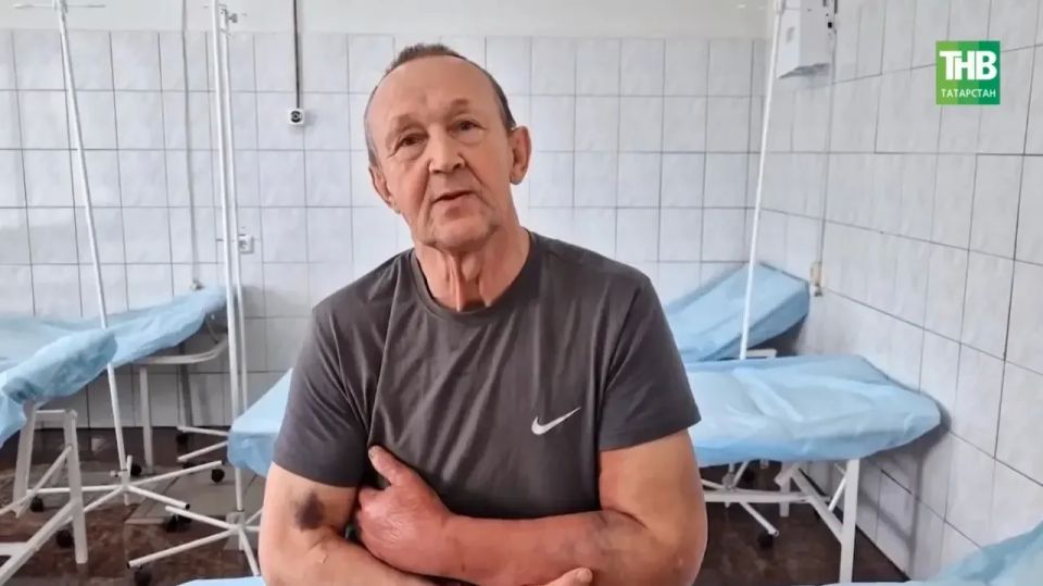 В Татарстане мужчина попал в реанимацию после укуса гадюки, собирая крапиву для супа В Татарстане мужчина попал в реанимацию после укуса гадюки, собирая крапиву для супа