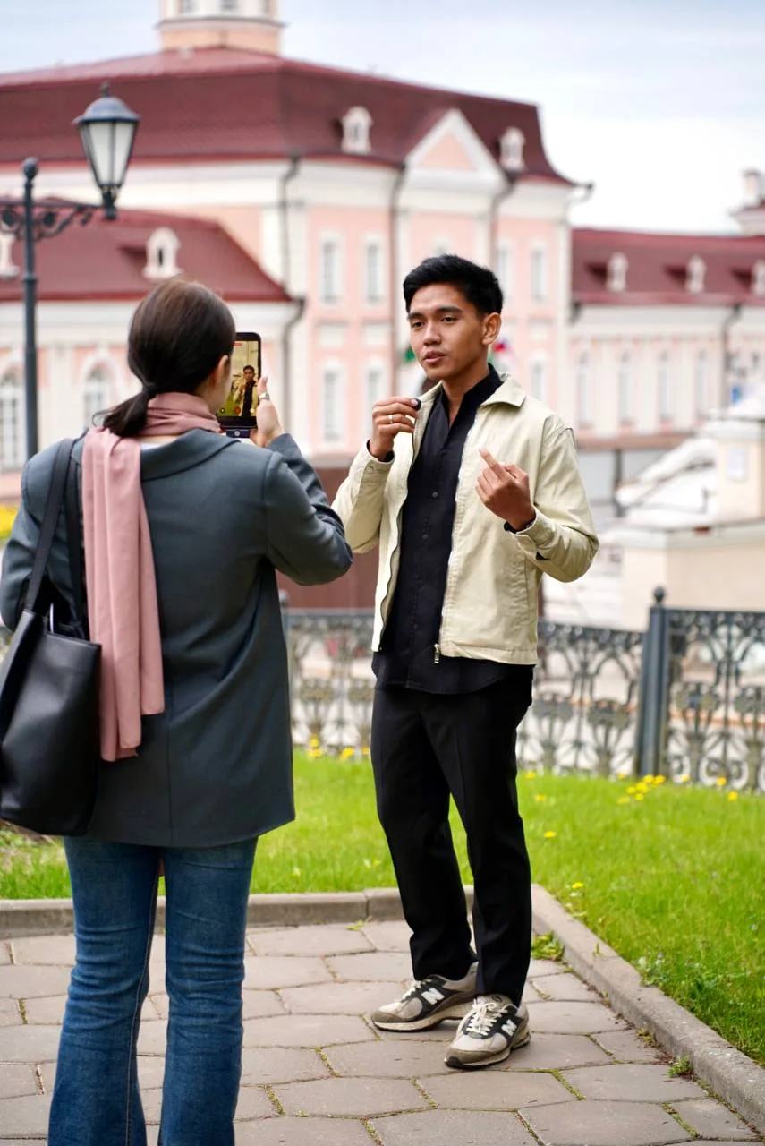 От Кремля до «Смены»: международные блогеры поражены контрастами Татарстана От Кремля до «Смены»: международные блогеры поражены контрастами Татарстана