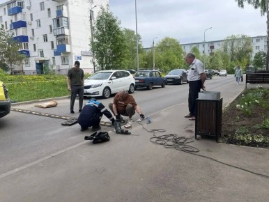 Нижнекамцы обезопасили свой двор благодаря «лежачему полицейскому»