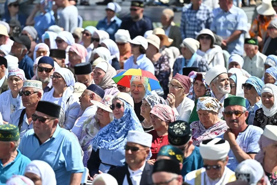 Рустам Минниханов: Завершаем Международный экономический форум "Россия – Исламский мир: KazanForum" торжественным мероприятием "Изге Болгар ыены", посвященный Дню официального принятия ислама Волжской Булгарией! Рустам Минниханов: Завершаем Международный экономический форум "Россия – Исламский мир: KazanForum" торжественным мероприятием "Изге Болгар ыены", посвященный Дню официального принятия ислама Волжской Булгарией!
