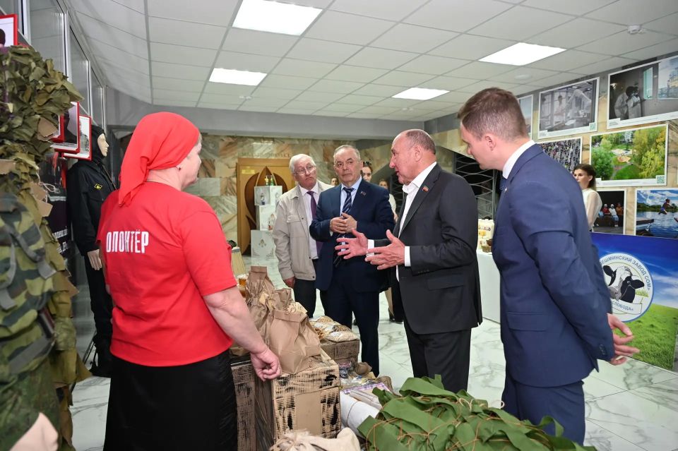 Марат Ахметов в Новошешминске дал старт зональным совещаниям по поддержке деловой активности сельчан Марат Ахметов в Новошешминске дал старт зональным совещаниям по поддержке деловой активности сельчан
