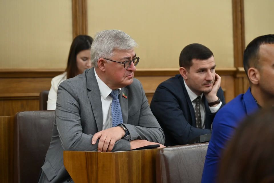 Марат Ахметов: «Качественная авторская журналистика всегда будет востребована» Марат Ахметов: «Качественная авторская журналистика всегда будет востребована»
