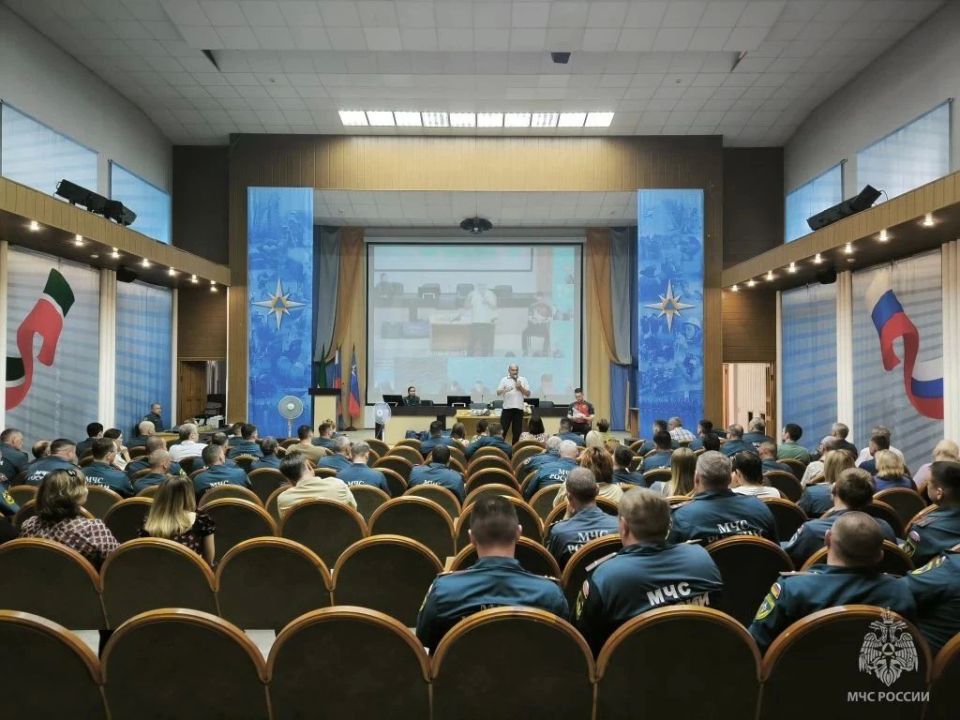 Сотрудники Главного управления МЧС России по Татарстану освоили навыки первой помощи Сотрудники Главного управления МЧС России по Татарстану освоили навыки первой помощи