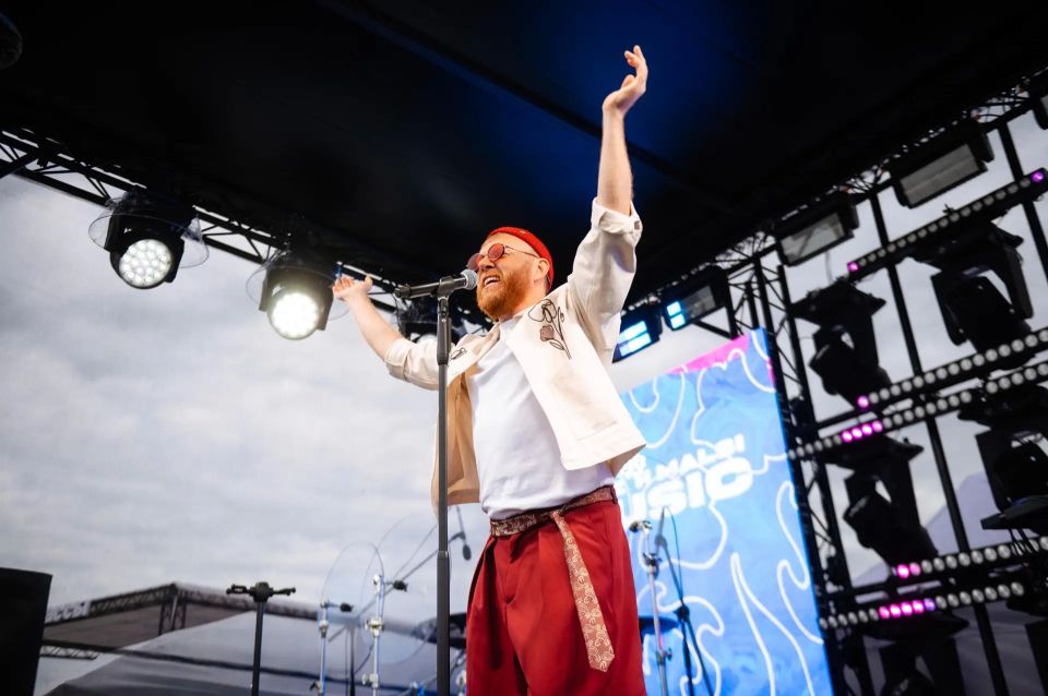 ИДЕЛЬ ВНОВЬ ОРГАНИЗУЕТ ТАТАРСКУЮ СЦЕНУ НА VK FEST ИДЕЛЬ ВНОВЬ ОРГАНИЗУЕТ ТАТАРСКУЮ СЦЕНУ НА VK FEST