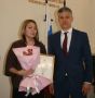 На итоговом совещании в Министерстве здравоохранения Татарстана заместитель министра Ильдар Фатихов вручил почётную грамоту начальнику отдела охраны труда и окружающей среды Нижнекамской ЦРМБ Лилии Сергеевне