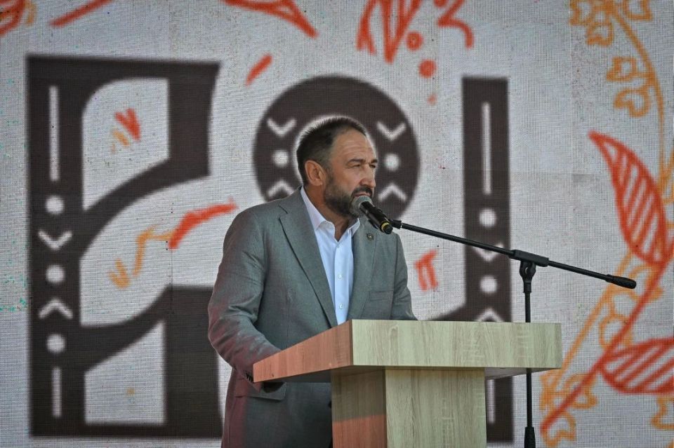 Республиканским праздником русской народной культуры «Каравон» стартовали республиканские праздники традиционной культуры народов, проживающих в Республике Татарстан Республиканским праздником русской народной культуры «Каравон» стартовали республиканские праздники традиционной культуры народов, проживающих в Республике Татарстан
