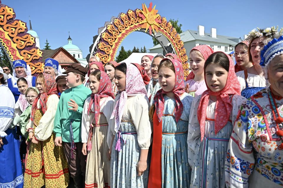 В Татарстане в 34-й раз отметили праздник русской народной культуры «Каравон» В Татарстане в 34-й раз отметили праздник русской народной культуры «Каравон»