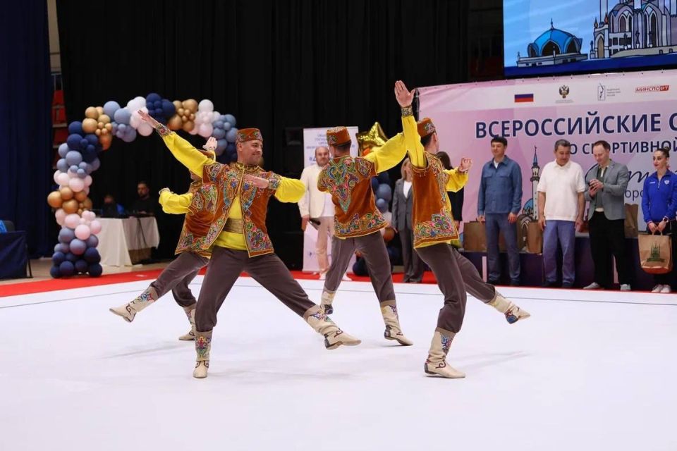 В Казани завершились Всероссийские соревнования по спортивной аэробике «Алтынчеч» В Казани завершились Всероссийские соревнования по спортивной аэробике «Алтынчеч»