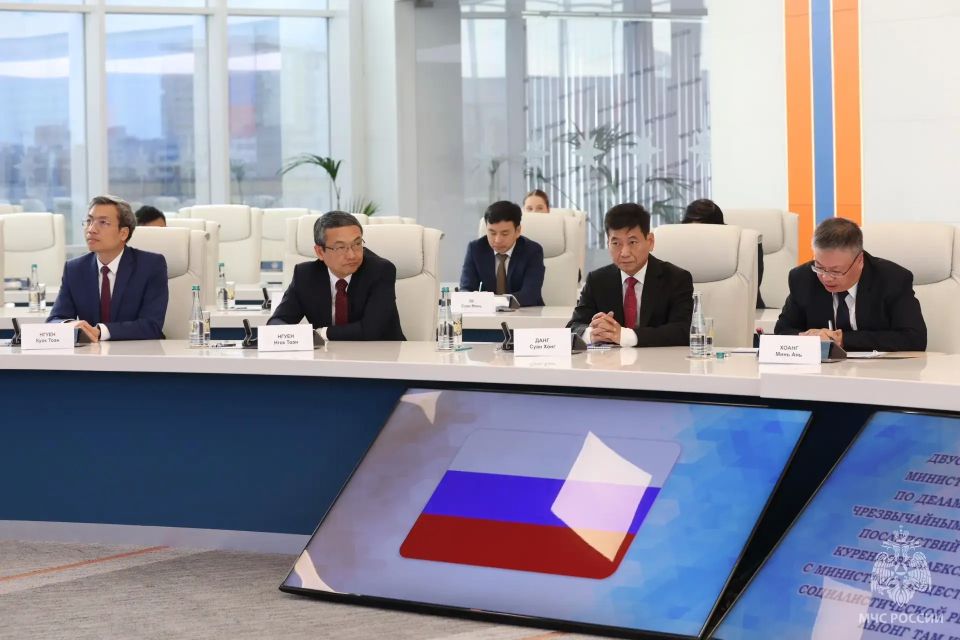 Подписан план совместных мероприятий между спасательными ведомствами России и Вьетнама Подписан план совместных мероприятий между спасательными ведомствами России и Вьетнама