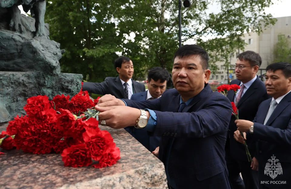 Подписан план совместных мероприятий между спасательными ведомствами России и Вьетнама Подписан план совместных мероприятий между спасательными ведомствами России и Вьетнама