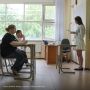 Глава минобрнауки РФ Валерий Фальков допустил отказ от дипломных работ из-за развития ИИ. Он предложил вернуться к истокам — устной защите и живому общению