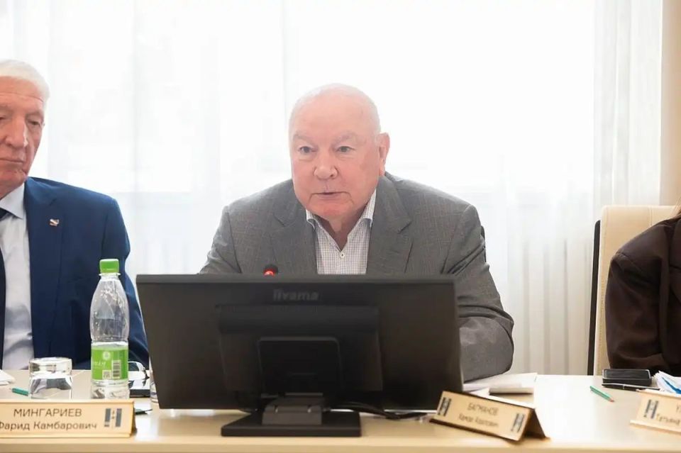 Новым председателем Общественного совета Нижнекамского района единогласно избран Хамза Багманов