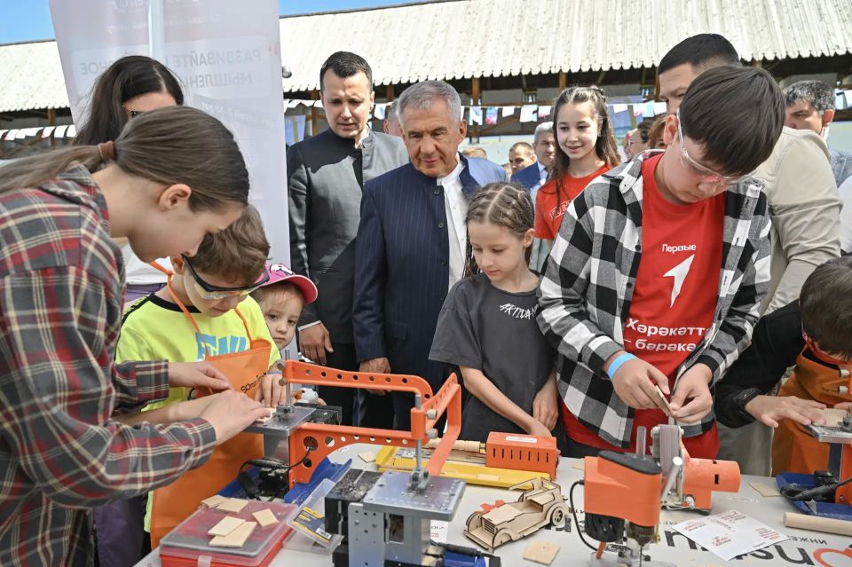В Казанском Кремле открылся «Фестиваль детства» В Казанском Кремле открылся «Фестиваль детства»