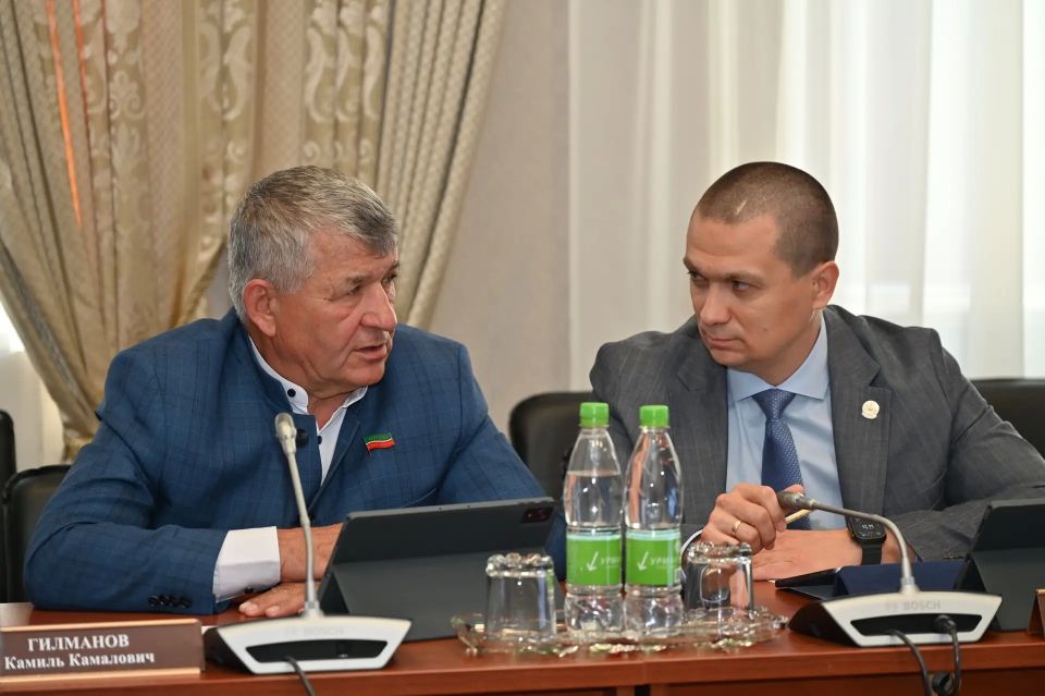 Состоялось заседание Комитета по государственному строительству и местному самоуправлению Состоялось заседание Комитета по государственному строительству и местному самоуправлению