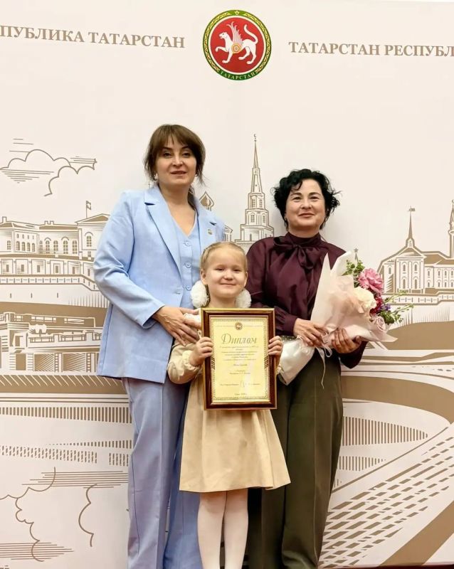 1 июня в резиденции Президента Татарстана и Кабинете Министров РТ прошла церемония вручения специальной Государственной стипендии Раиса Республики Татарстан
