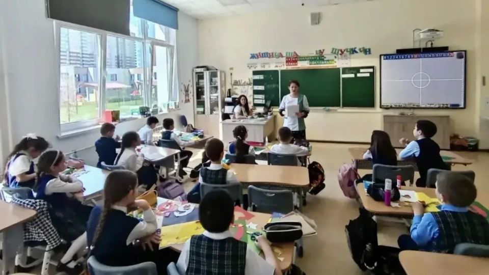 В лицее №182 г. Казани состоялась встреча, посвящённая безопасности детей в летний период