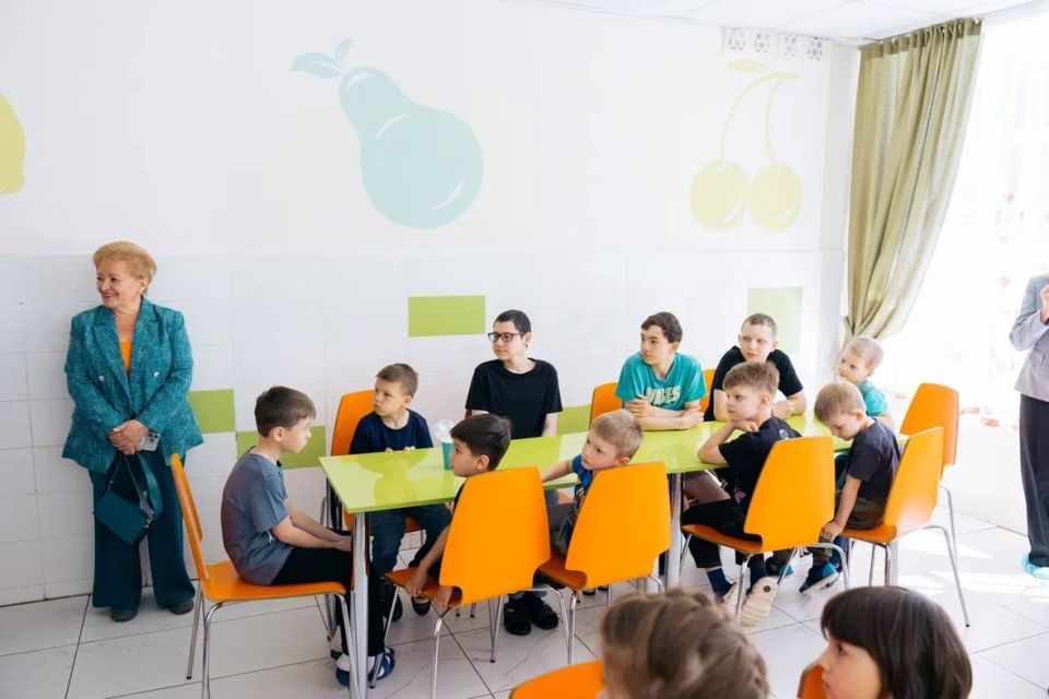 В День защиты детей в социальном приюте «Балкыш» начал работу фитобар В День защиты детей в социальном приюте «Балкыш» начал работу фитобар