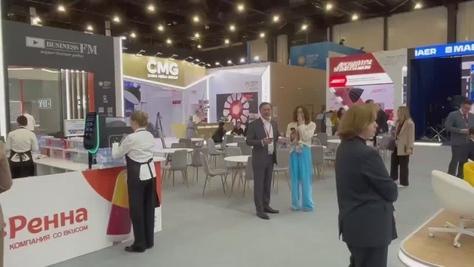 Широкое представительство СМИ из разных стран на ПМЭФ-2026