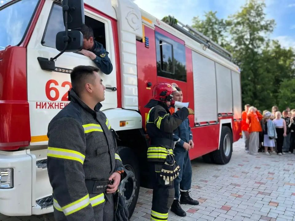 В лагере «Камский Артек» прошла встреча с сотрудниками пожарной части