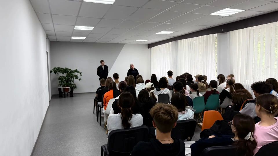 В рамках профилактической работы сотрудники подразделения по делам несовершеннолетних Отдела МВД России по Бугульминскому району посетили детский оздоровительный лагерь «имени Губина» В рамках профилактической работы сотрудники подразделения по делам несовершеннолетних Отдела МВД России по Бугульминскому району посетили детский оздоровительный лагерь «имени Губина»