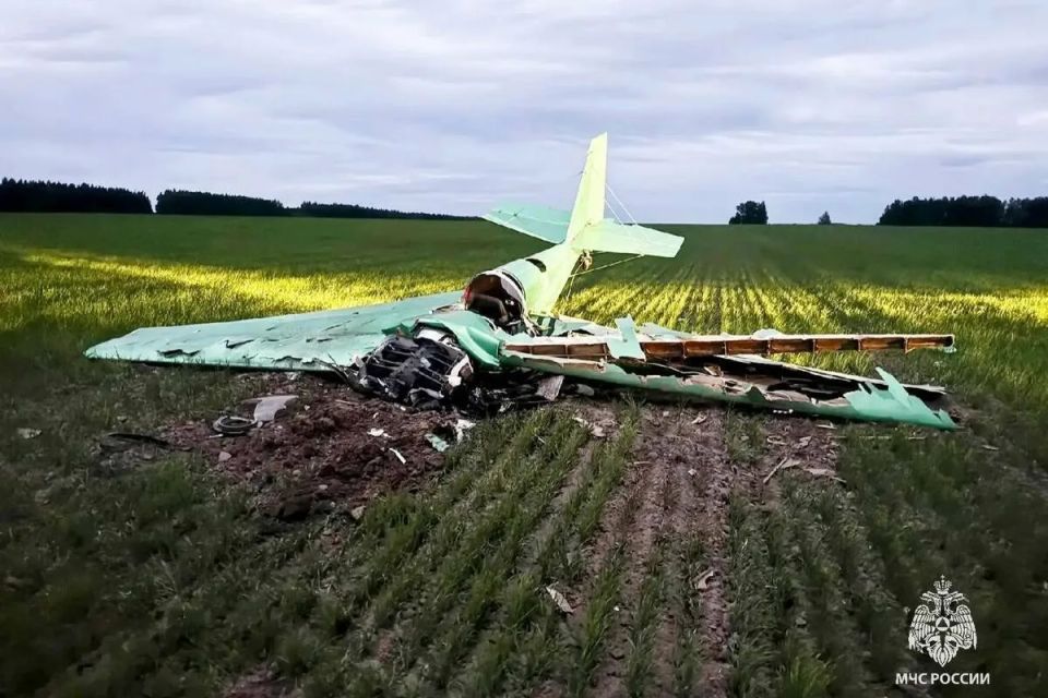 Насмерть разбился пилот самодельного легкомоторного самолета в Арском районе