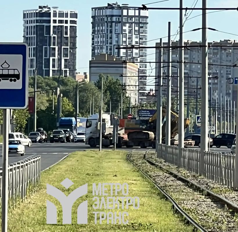 В Казани временно остановили движение нескольких трамваев и троллейбусов