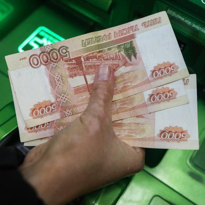 Средняя зарплата в Татарстане превысила 94 тысяч рублей